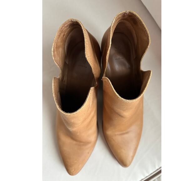 Frye Womens Jennifer Cutout Bootie Heeled Tan Leather Pointed Toe Slip On Sz 9.5 - Picture 8 of 14